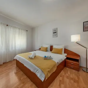 Tia Rijeka